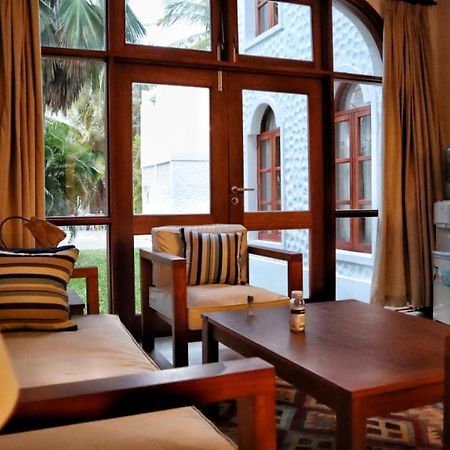 شاطئ دياني Mbili Kuwili Studio Suites المظهر الخارجي الصورة