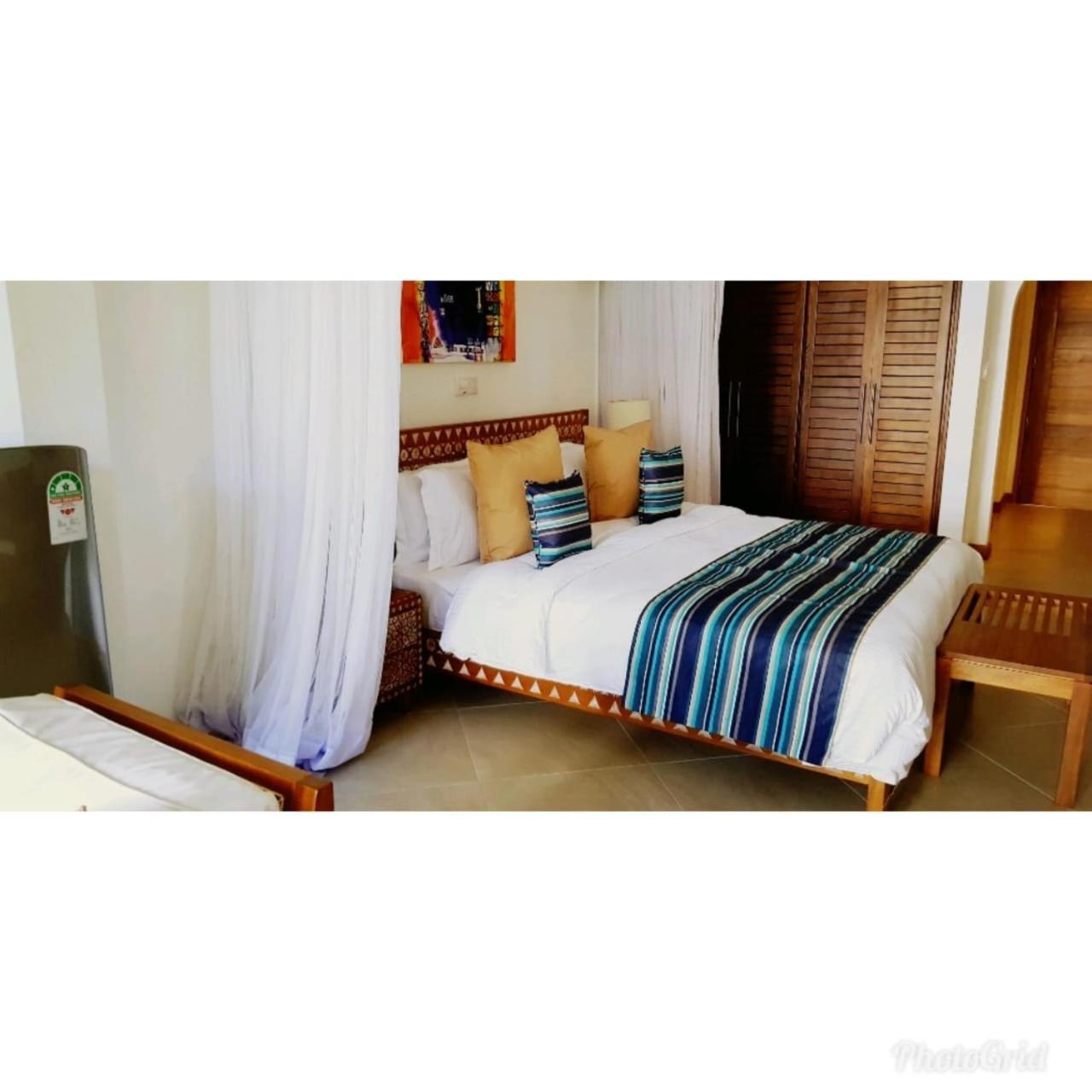 شاطئ دياني Mbili Kuwili Studio Suites المظهر الخارجي الصورة