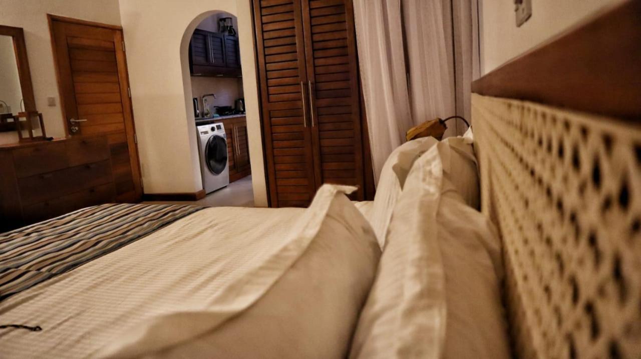شاطئ دياني Mbili Kuwili Studio Suites المظهر الخارجي الصورة